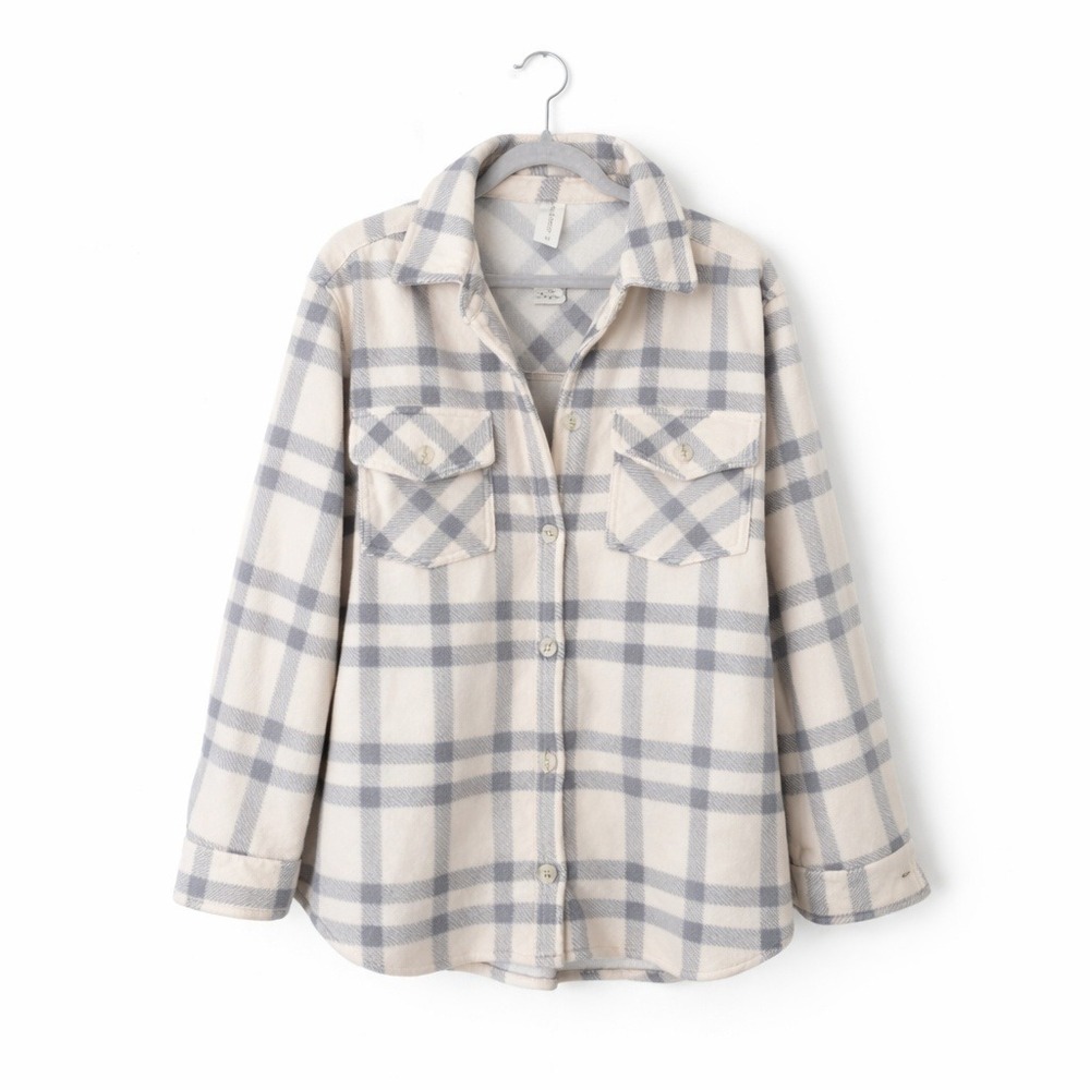 Mia & Tess Shacket Women Medium‎ Cream Blue Plaid Fleece Button Down Pocketed